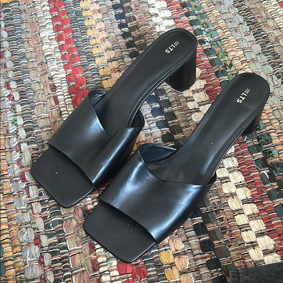 Sleek Black Heeled Mules - Picture 1 of 3